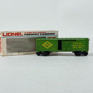 Lionel Reading Railroad Conrail Box Car 6-9400 Green Yellow O27 Gauge W/Box Trai